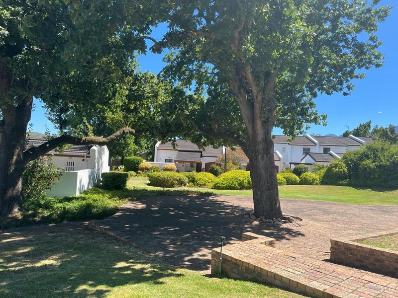 To Let 3 Bedroom Property for Rent in Kleingeluk Western Cape